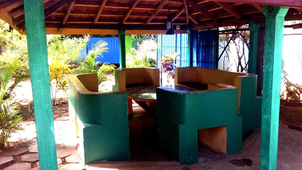 Amila Guest Hotel Trincomalee Ngoại thất bức ảnh